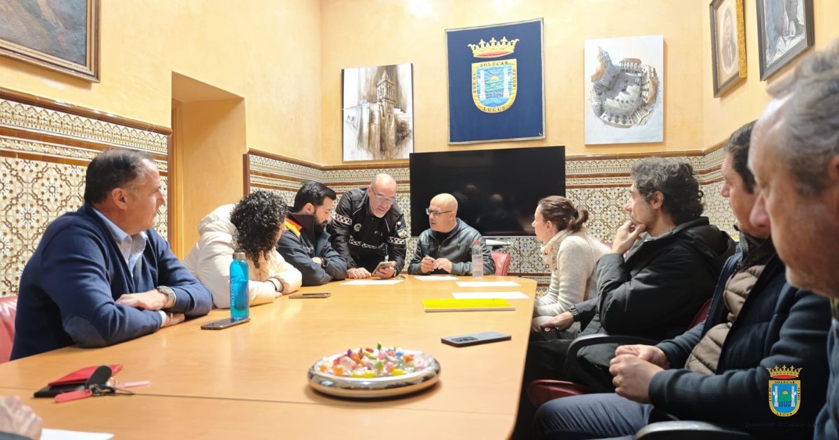 AYUNTAMIENTO HORIZONTAL (20)